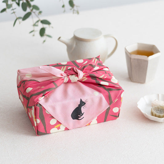 竹久夢二 風呂敷 48cm 使用イメージ うめとねこ ピンク