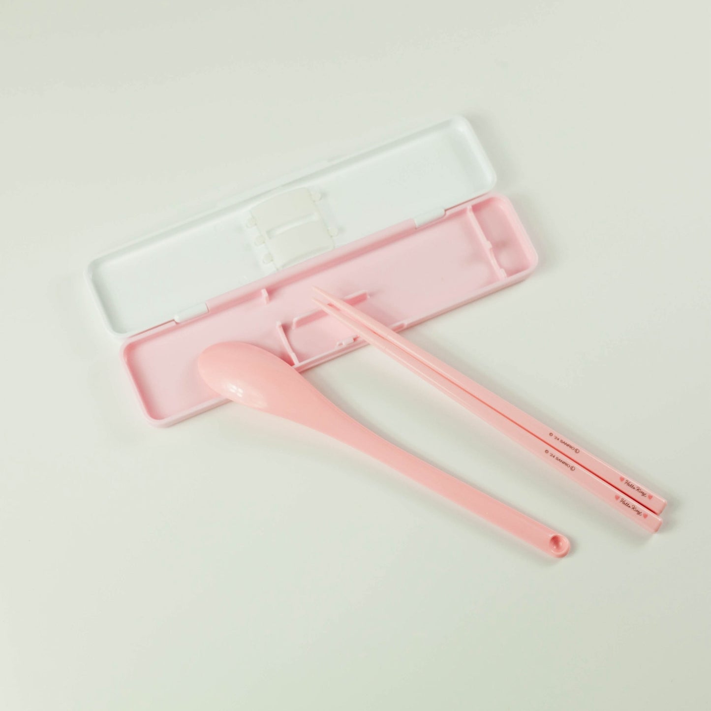 ハローキティ水彩コスメコンビセット