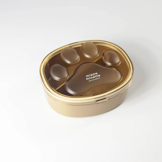にゃお にくきゅうワンタッチランチ ベージュの肉球型の半透明フタ