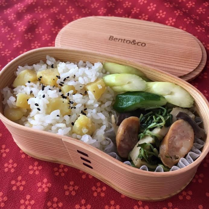秋のお弁当レシピ さつま芋ご飯・きのこマリネ・鮭照り焼き | Bento&co