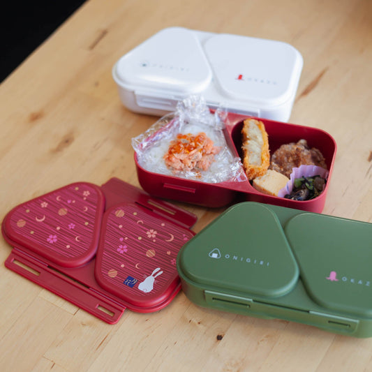 おにぎりランチケース月花 おにぎり2個とおかずを入れたお弁当の完成形