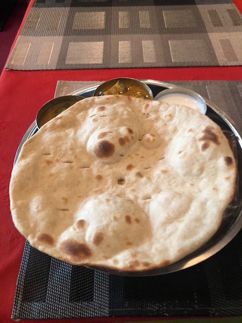 京都河原町三条・インドレストラン「ケララ」のベジタリアンカレーランチ