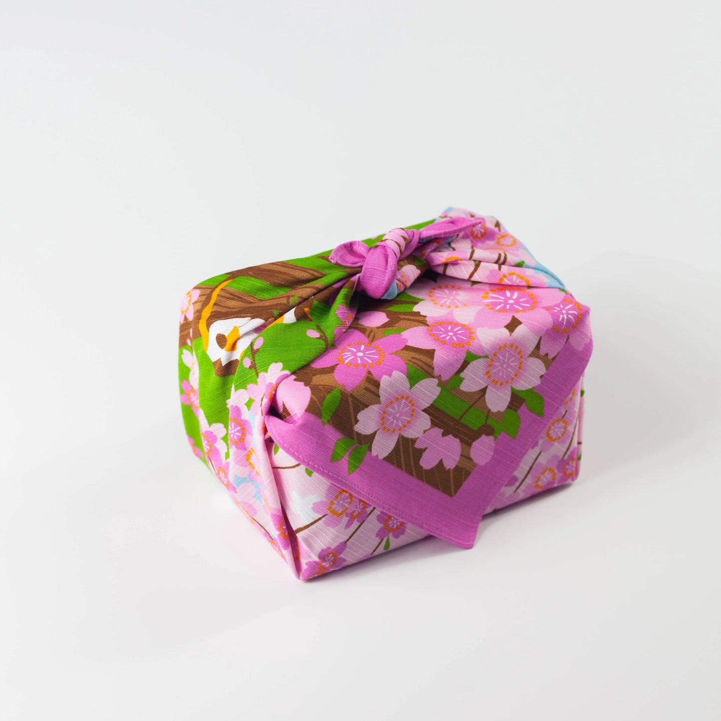 風呂敷 三毛猫みけのゆめ日記 :みけのお花見 50cm