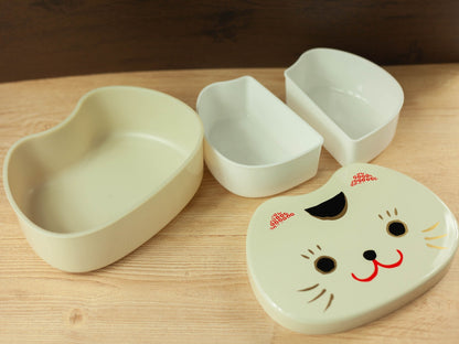 顔のお弁当箱　まねき猫
