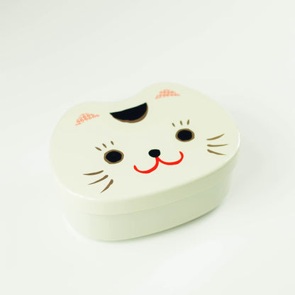 顔のお弁当箱　まねき猫