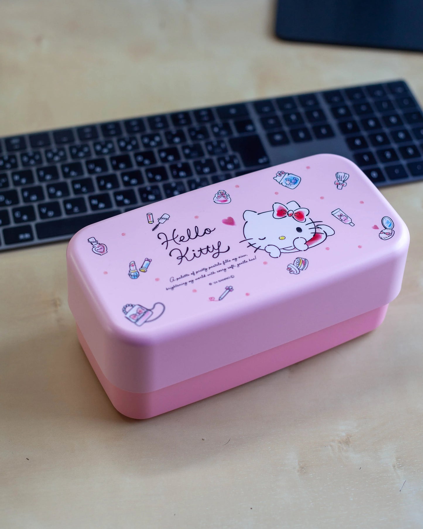 ハローキティ 水彩コスメ スプーン＆フォーク付きお弁当箱