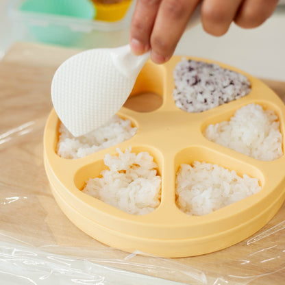 とびだせ！おにぎり