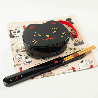 顔のお弁当箱 黒猫