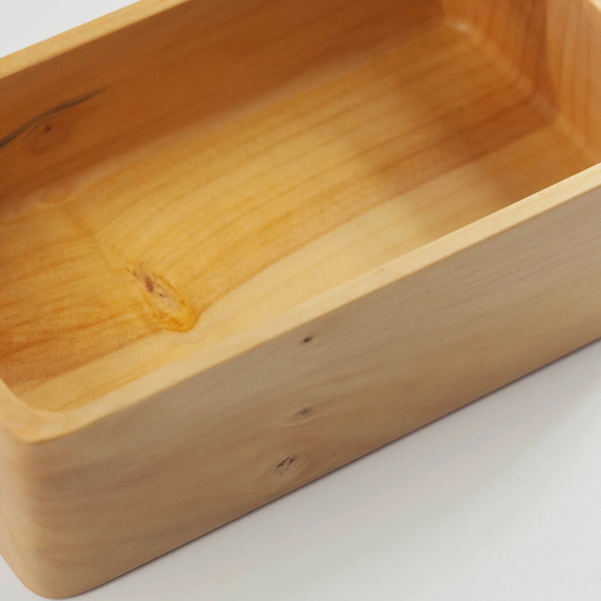 Miyama Bento Box 410 イチョウ 全体 — 温かみのある黄金色が美しい天然イチョウ材の木製弁当箱
