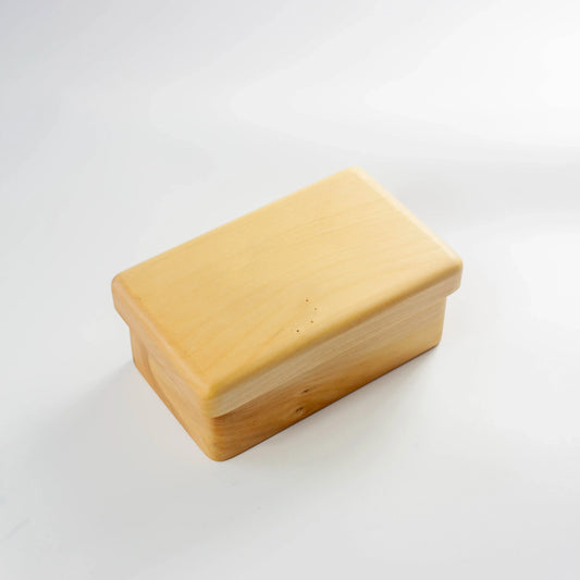 Miyama Bento Box 410 イチョウ 全体 — 温かみのある黄金色が美しい天然イチョウ材の木製弁当箱