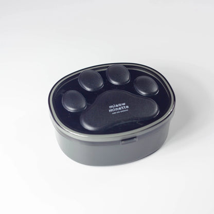 にゃお にくきゅうワンタッチランチ ブラックの肉球型の半透明フタ