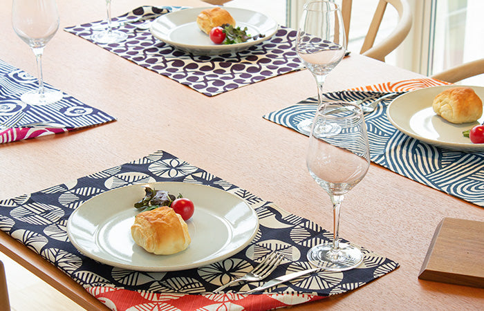 伊砂文様 風呂敷 松柄 テツ（鉄色）両面 約48cm 綿100％ 日本製